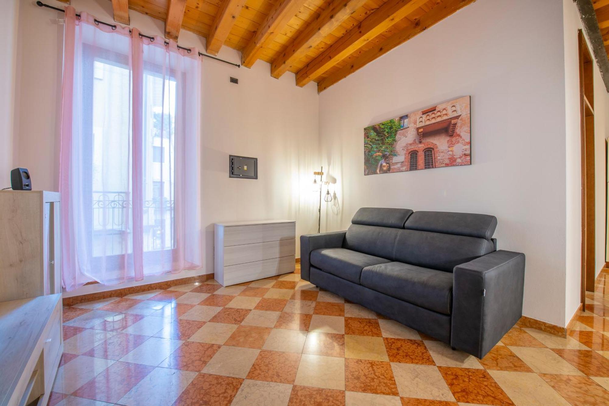 Palace Home Mazzini Verona Center 1 Exteriör bild